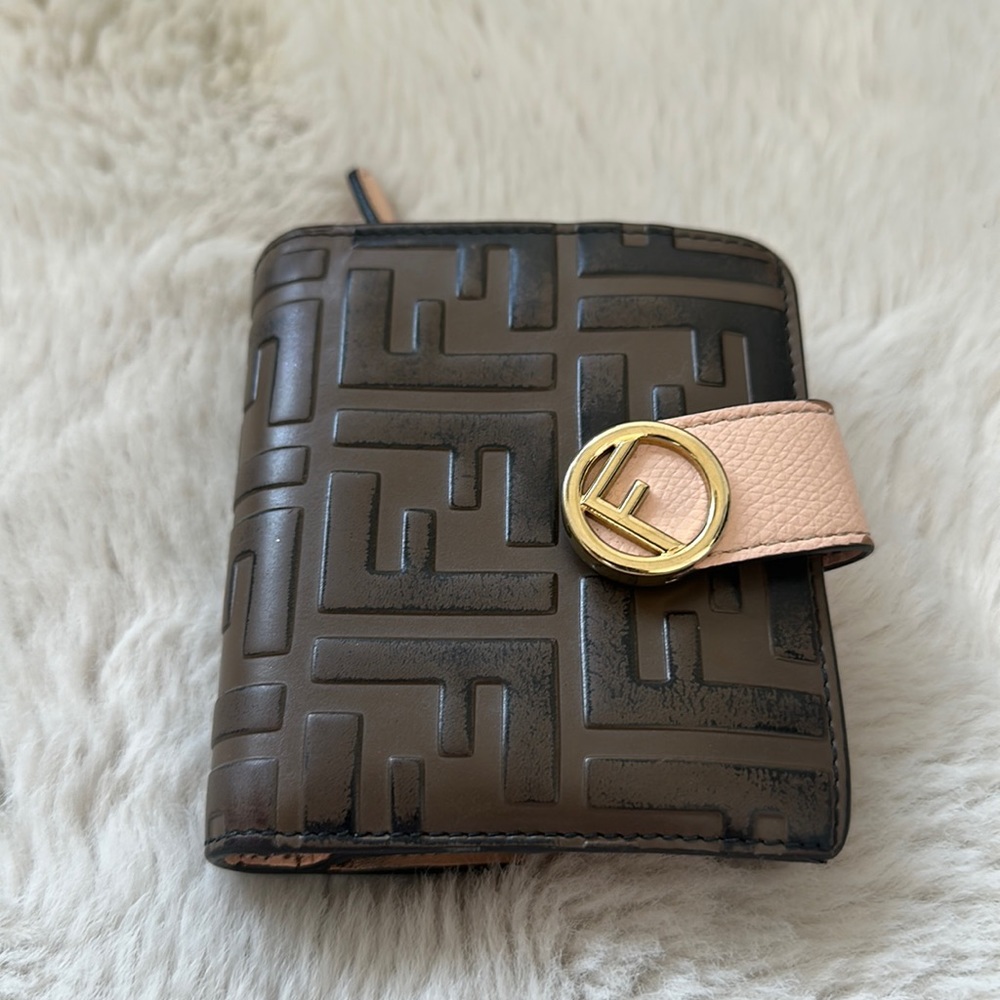 AUTHENTIC FENDI WALLET